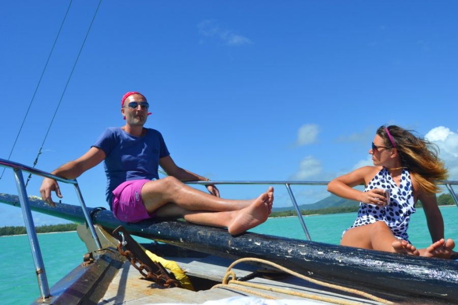 Ile aux Cerfs in Pirate boat